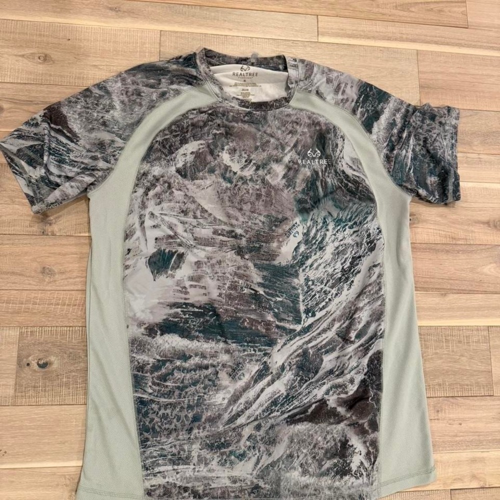 Realtree Fishing camo short sleeve shirt Sz XL